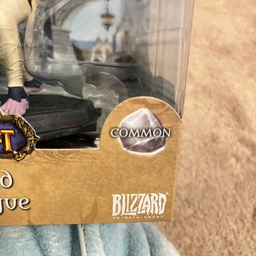 McFarlane Toys World of‎ Warcraft Night Elf:Druid Rogue Action Figure Rare Games
